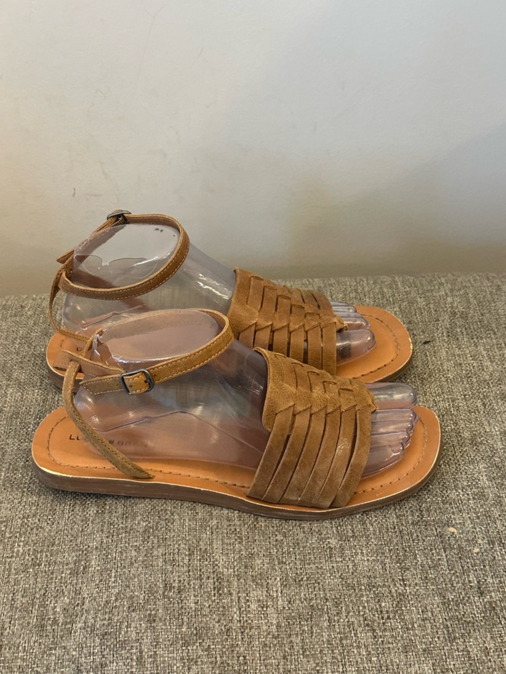 Lucky Brand Blairia sandals, a tan huarache-style flat Sandals Size 8.5